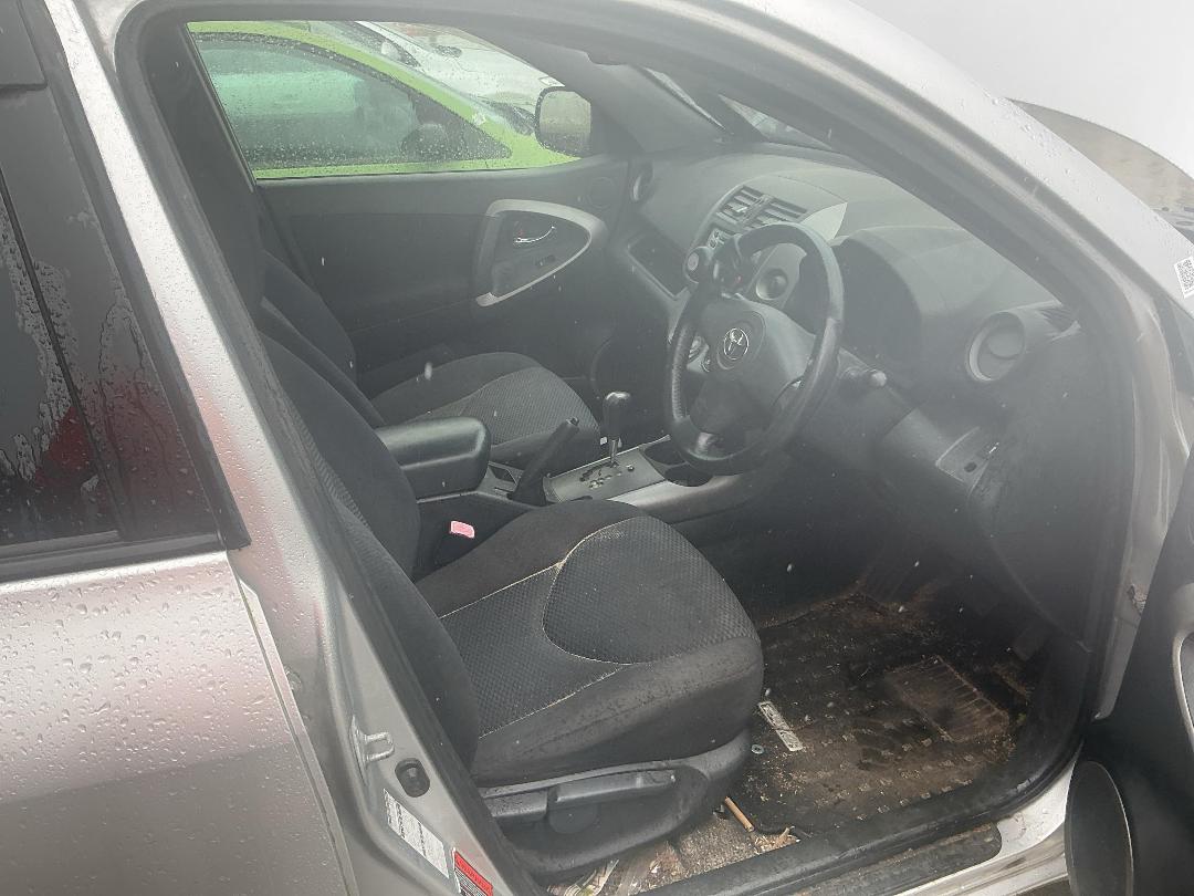 Photo '21' of Toyota Rav4 Photo '21' of Toyota Rav4