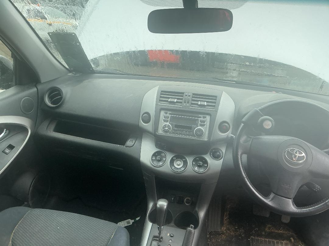 Photo '23' of Toyota Rav4 Photo '23' of Toyota Rav4