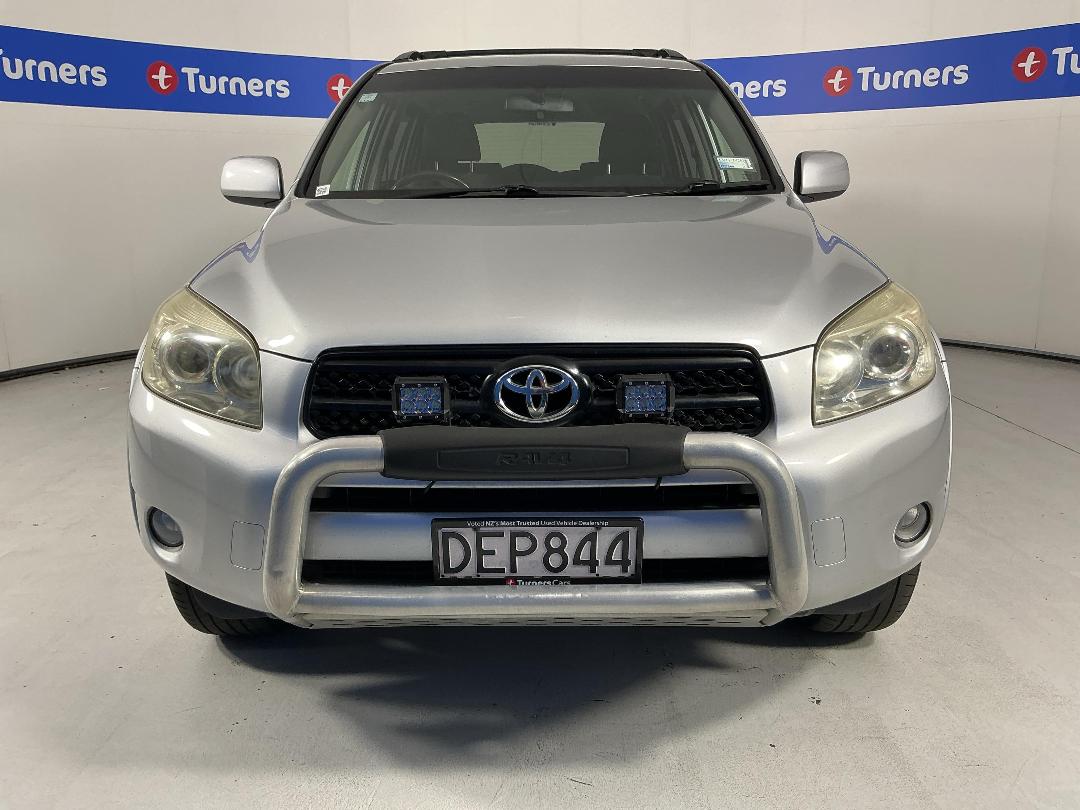 Photo '2' of Toyota Rav4