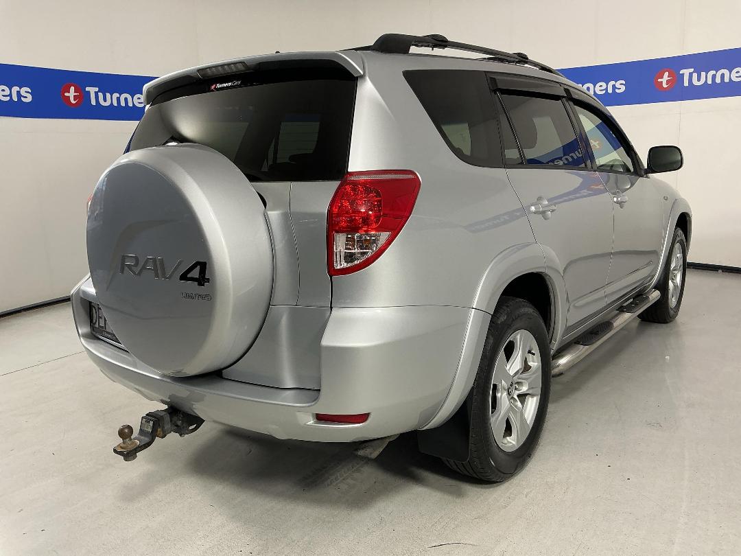 Photo '7' of Toyota Rav4