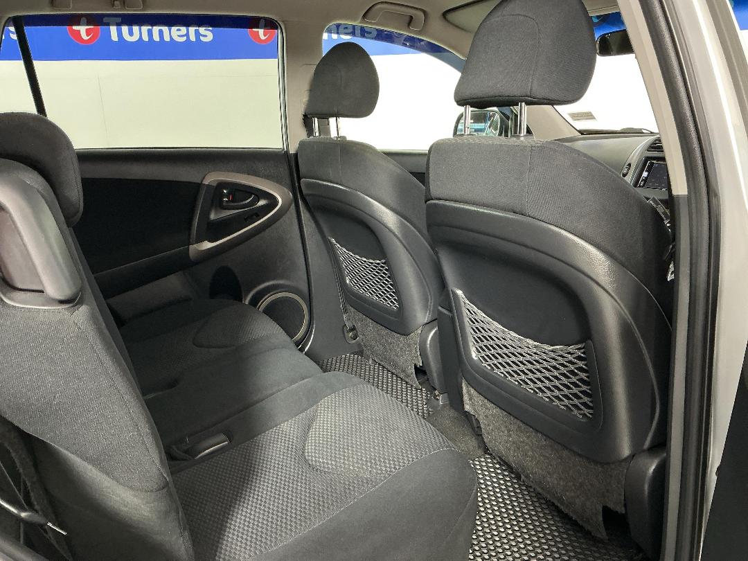 Photo '20' of Toyota Rav4