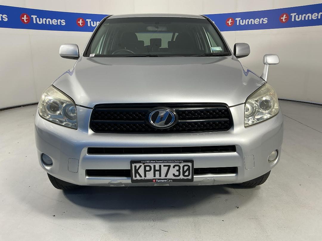 Photo '2' of Toyota Rav4