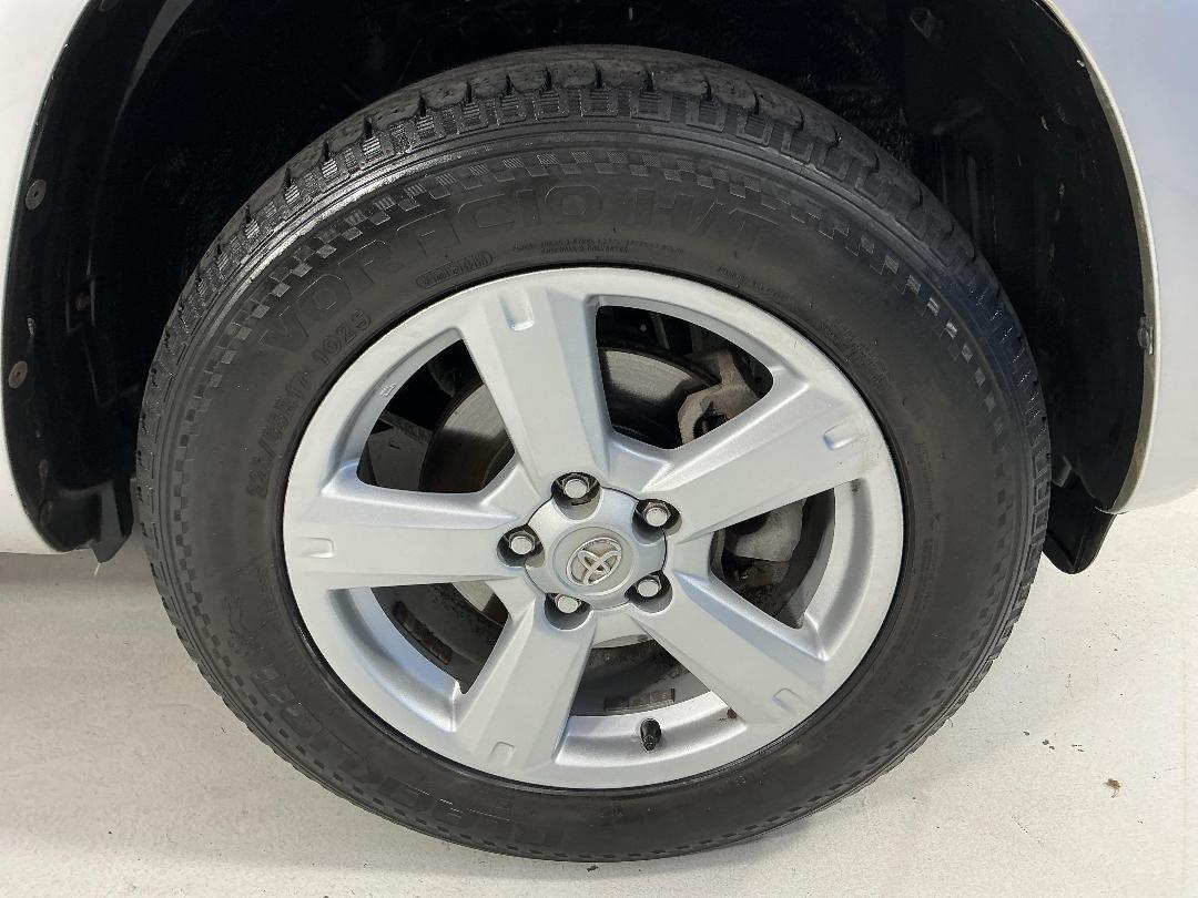 Photo '9' of Toyota Rav4