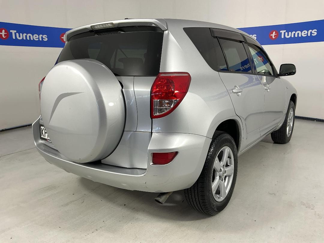 Photo '7' of Toyota Rav4