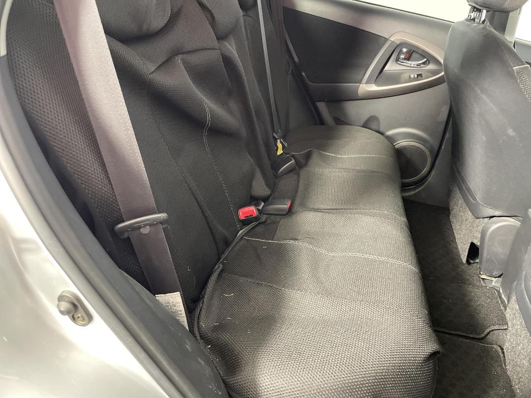 Photo '20' of Toyota Rav4