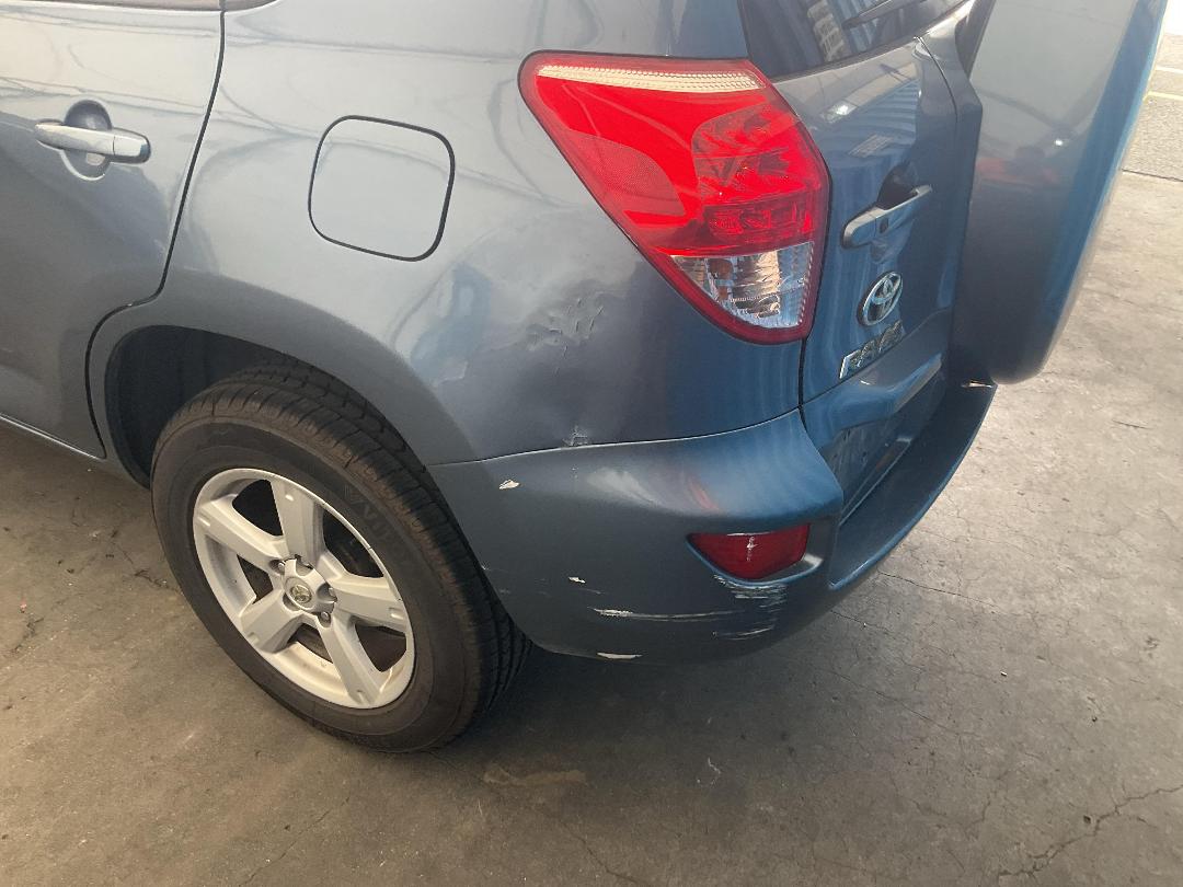 Photo '12' of Toyota Rav4