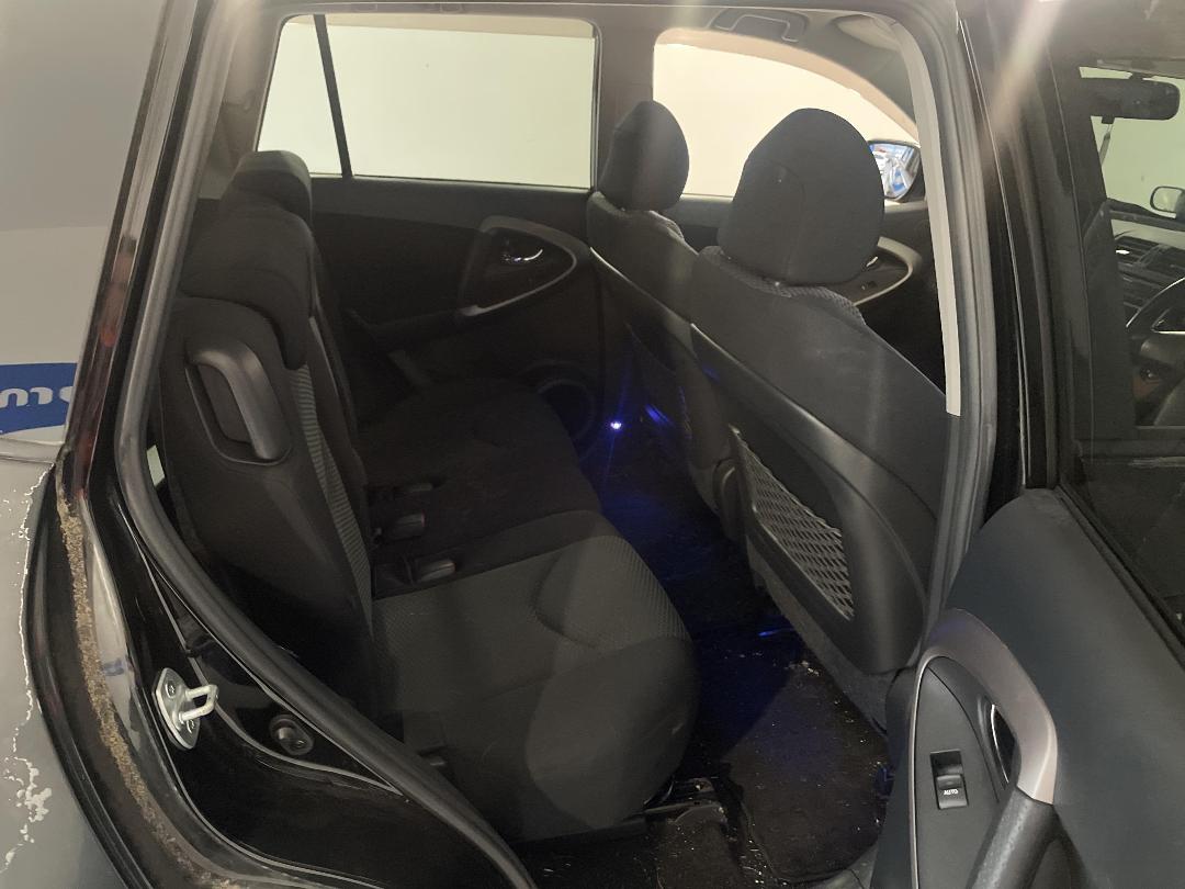 Photo '20' of Toyota Rav4 Photo '20' of Toyota Rav4