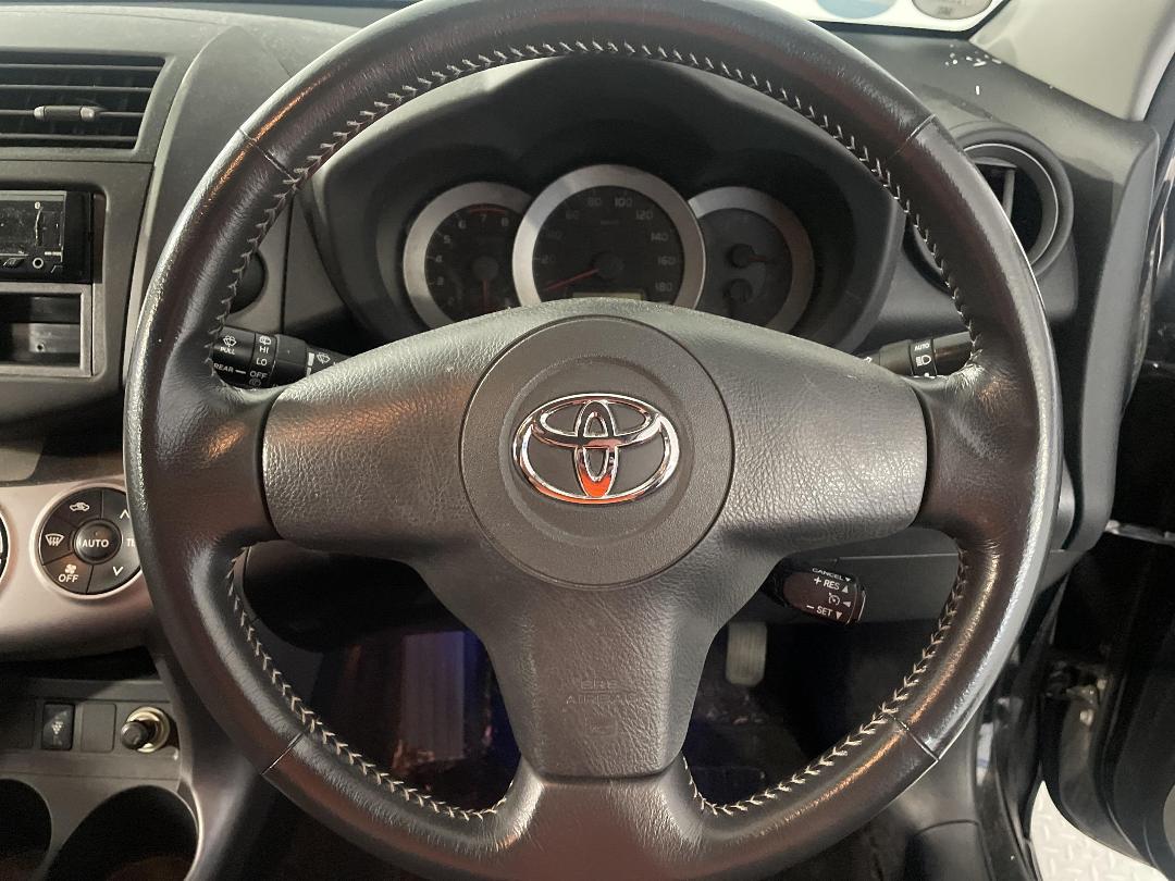 Photo '25' of Toyota Rav4 Photo '25' of Toyota Rav4