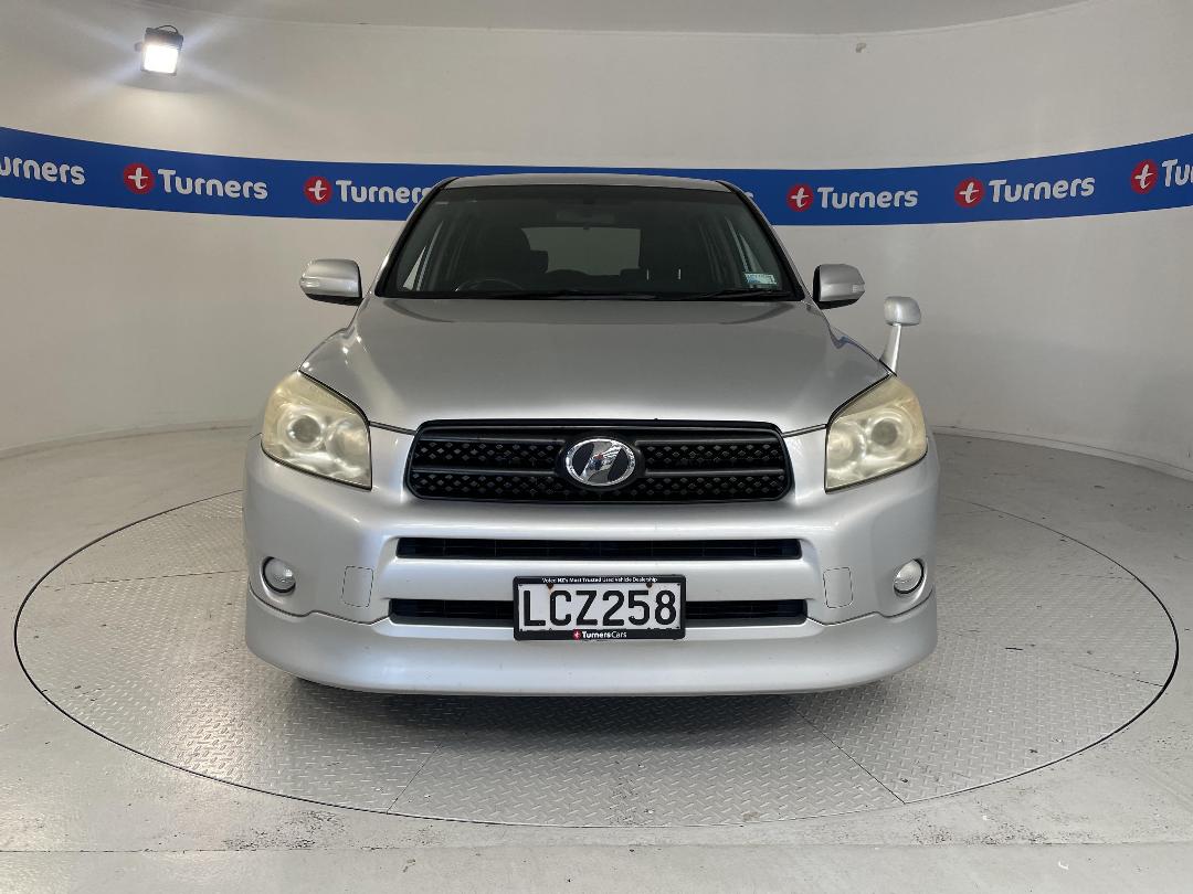 Photo '2' of Toyota Rav4