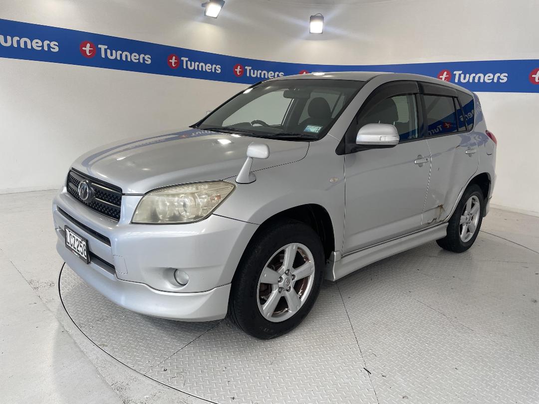 Photo '4' of Toyota Rav4