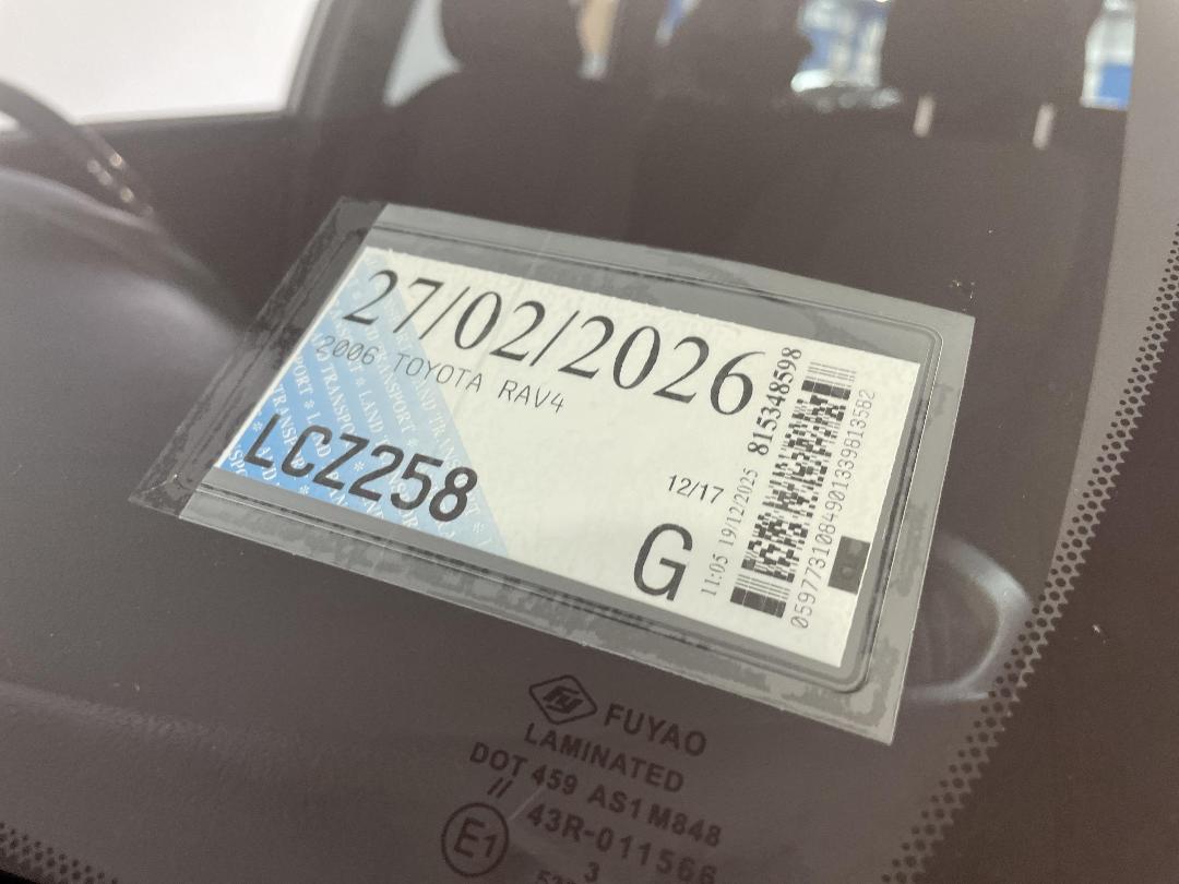 Photo '32' of Toyota Rav4