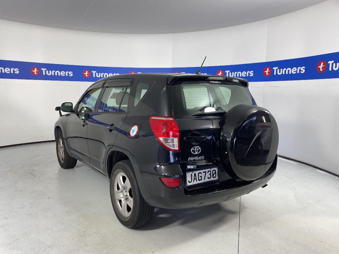 Photo '4' of Toyota Rav4