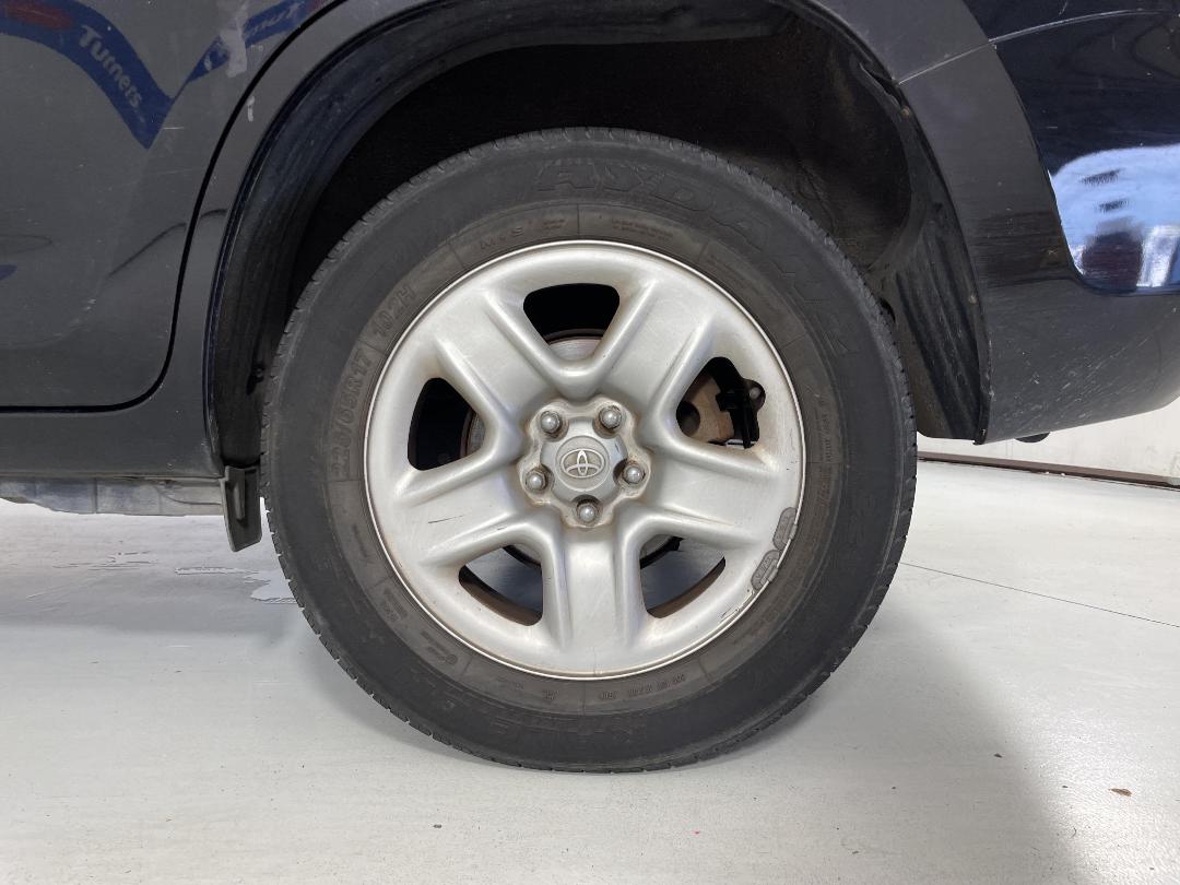 Photo '9' of Toyota Rav4