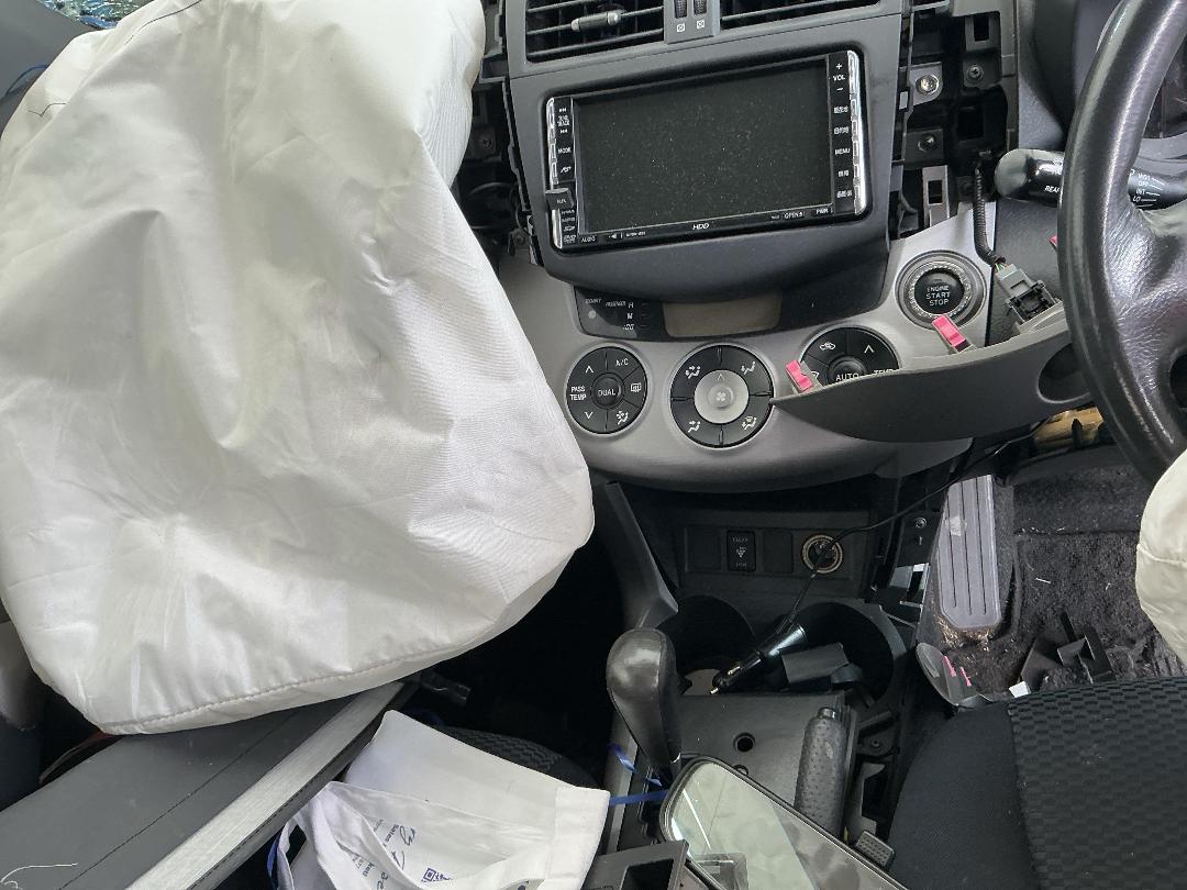 Photo '10' of Toyota RAV4