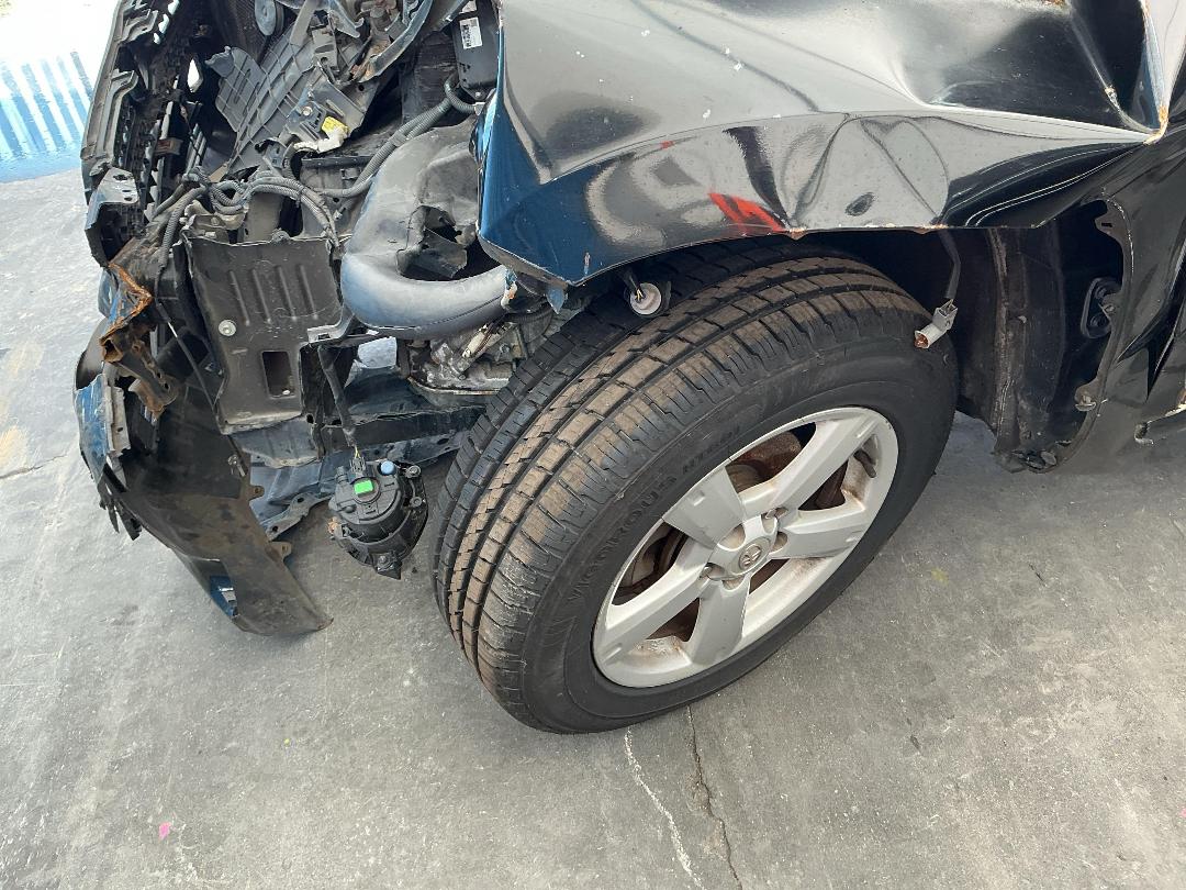 Photo '17' of Toyota RAV4