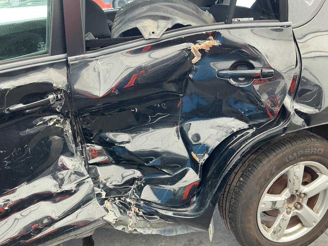 Photo '19' of Toyota RAV4