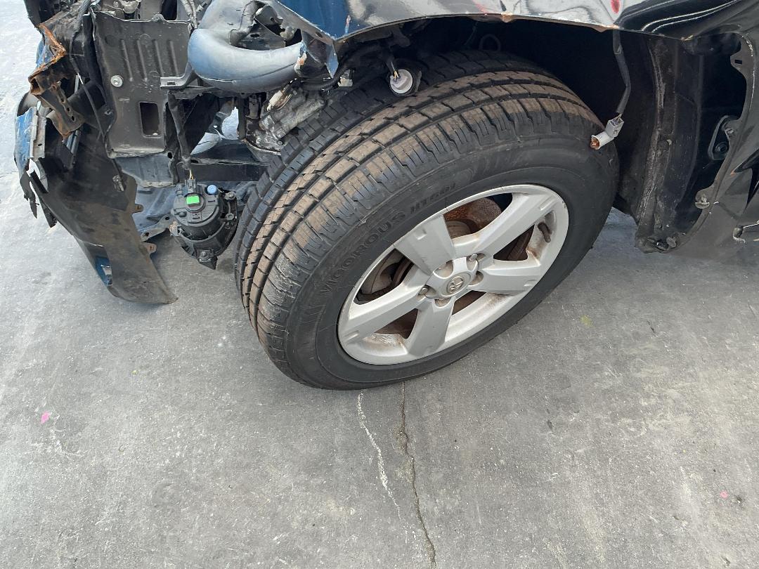 Photo '29' of Toyota RAV4