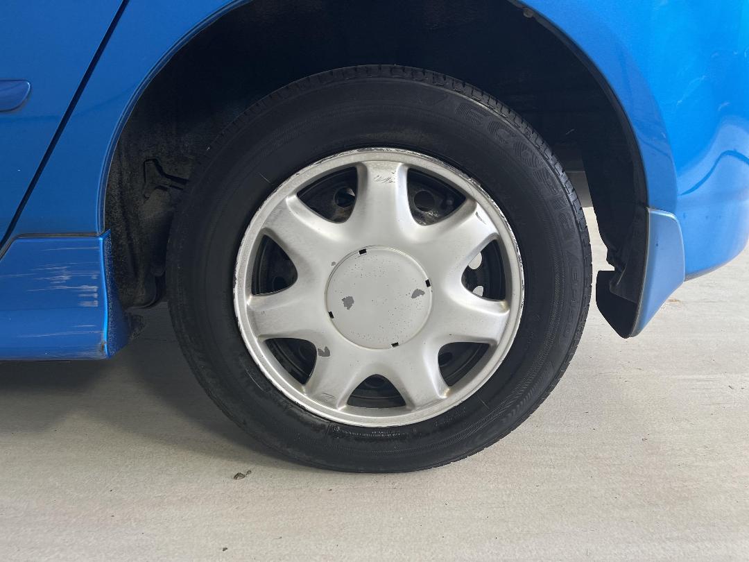 Photo '11' of Toyota Runx Photo '11' of Toyota Runx