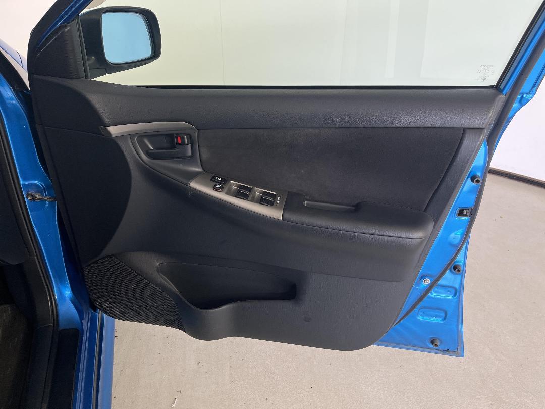 Photo '15' of Toyota Runx Photo '15' of Toyota Runx