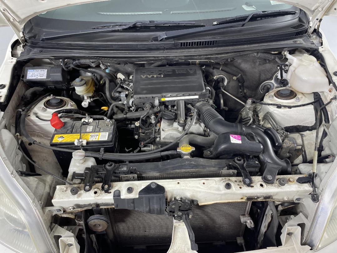 Photo '13' of Toyota Rush