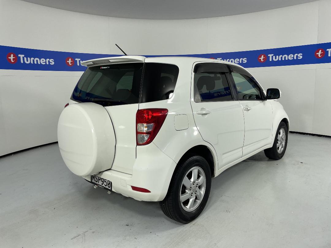 Photo '7' of Toyota Rush