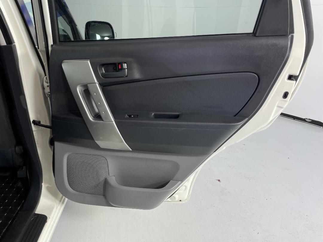 Photo '19' of Toyota Rush