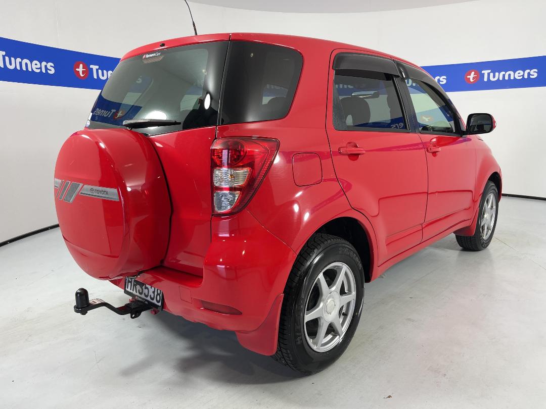 Photo '7' of Toyota Rush