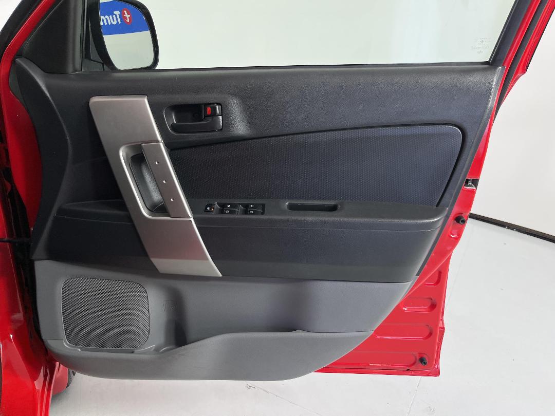 Photo '15' of Toyota Rush