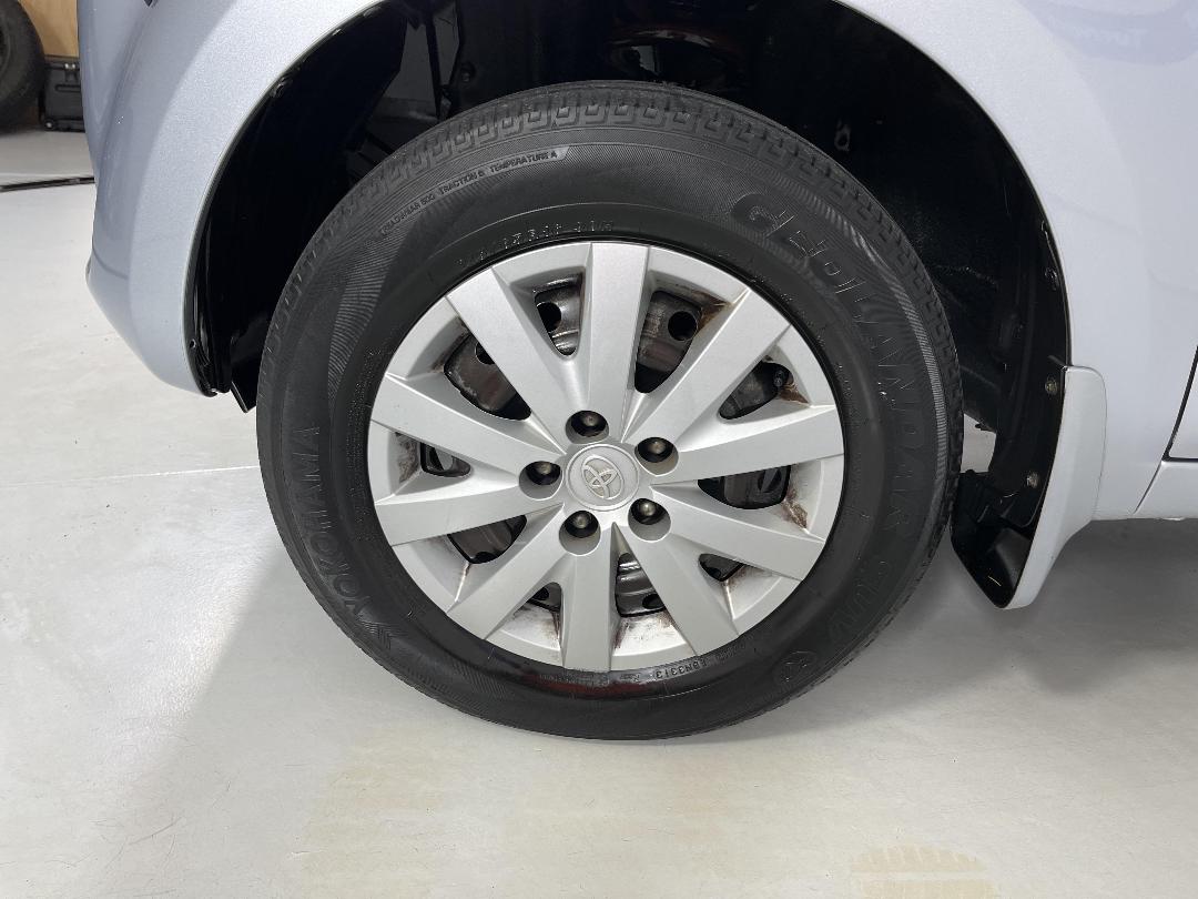 Photo '10' of Toyota Rush Photo '10' of Toyota Rush