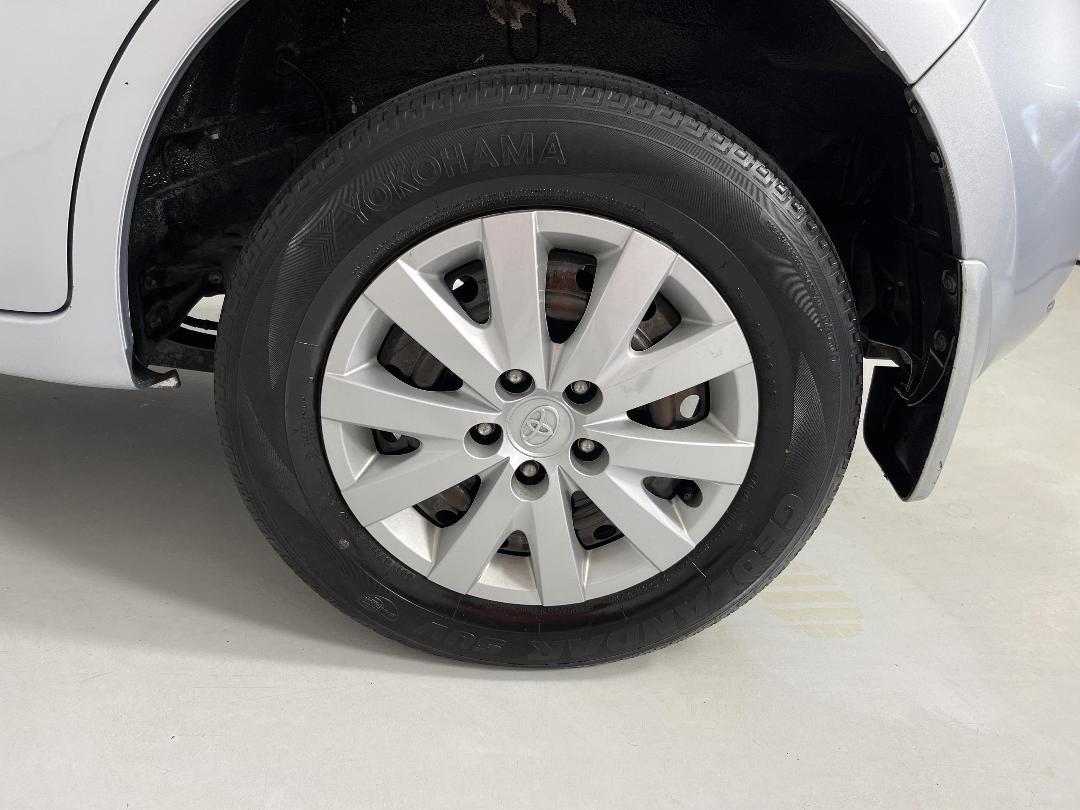 Photo '11' of Toyota Rush Photo '11' of Toyota Rush