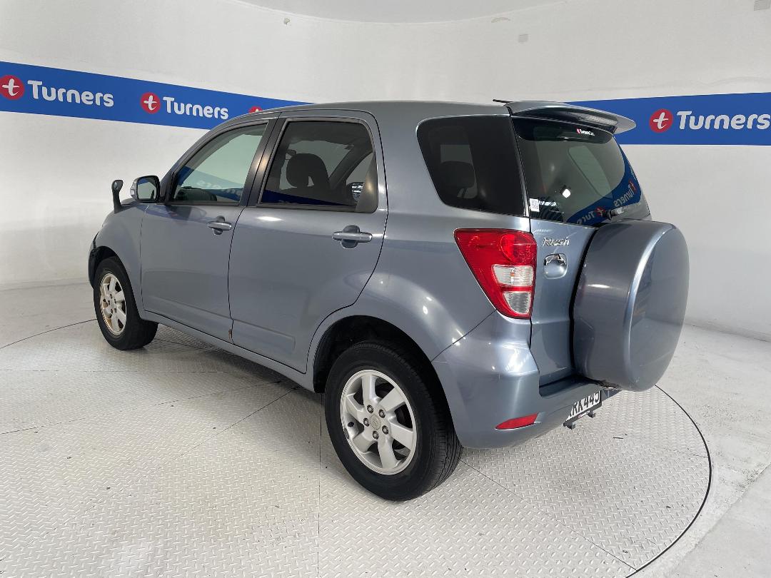 Photo '5' of Toyota Rush Photo '5' of Toyota Rush