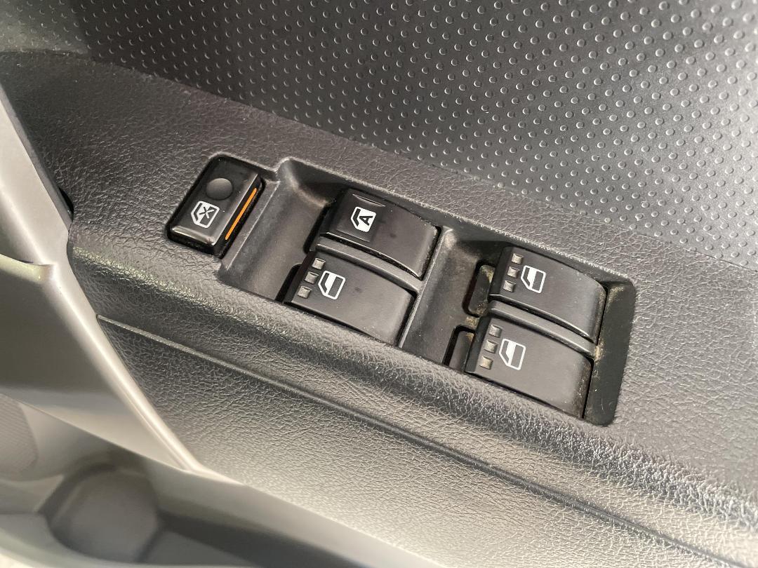 Photo '23' of Toyota Rush Photo '23' of Toyota Rush