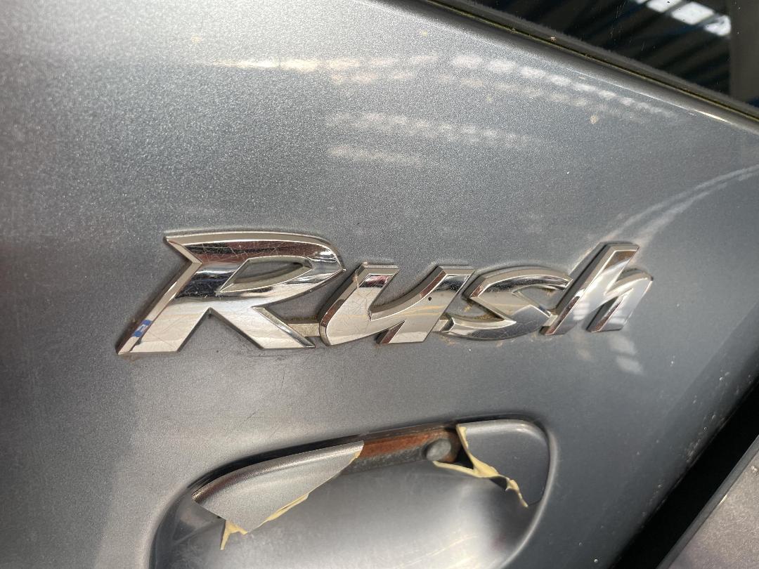 Photo '32' of Toyota Rush Photo '32' of Toyota Rush