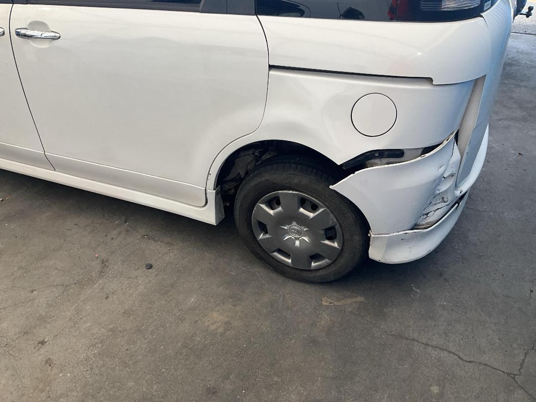 Photo '10' of Toyota Sienta