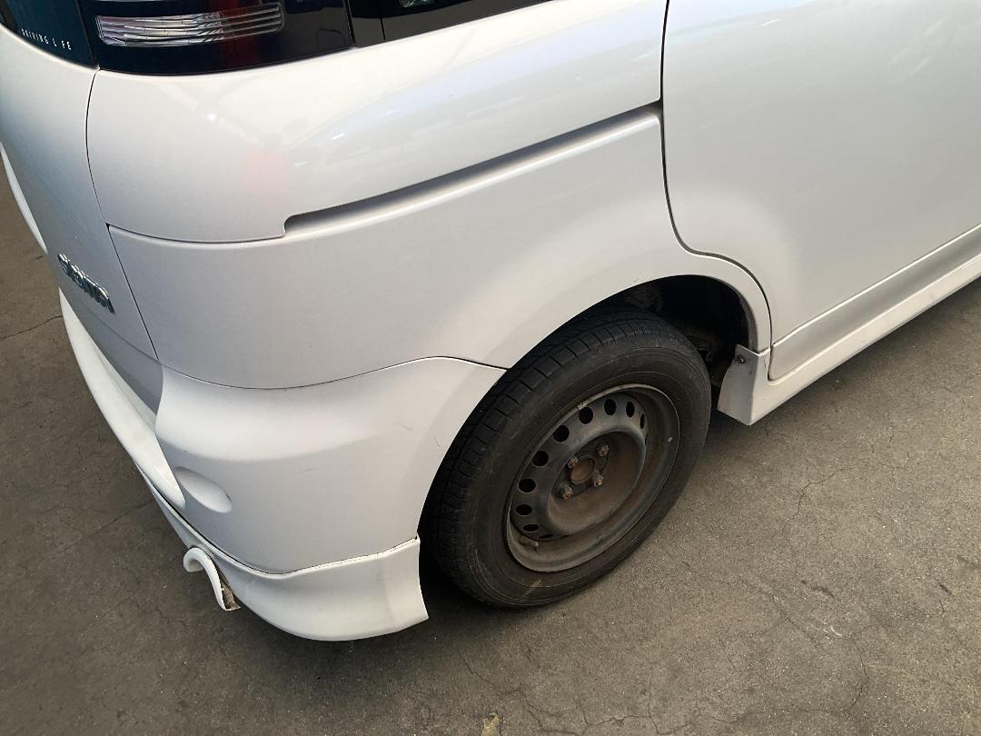 Photo '13' of Toyota Sienta