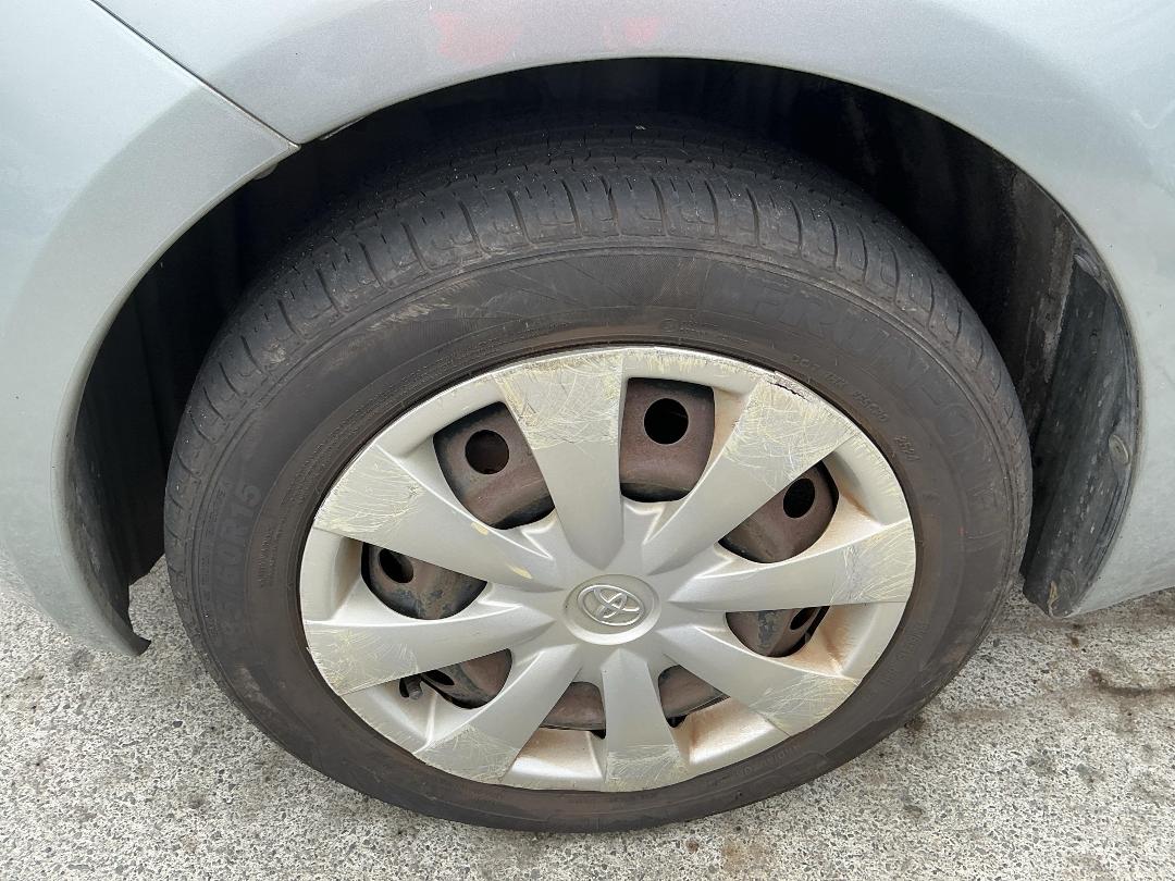 Photo '6' of Toyota Vitz Photo '6' of Toyota Vitz