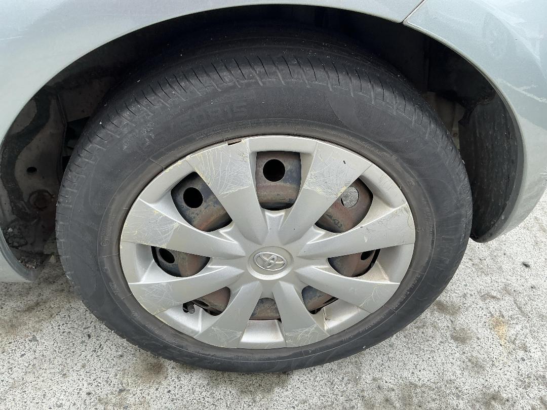 Photo '12' of Toyota Vitz Photo '12' of Toyota Vitz