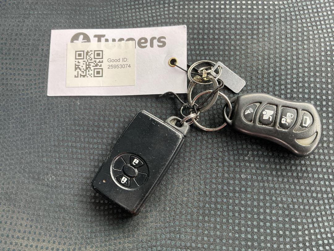 Photo '31' of Toyota Vitz Photo '31' of Toyota Vitz