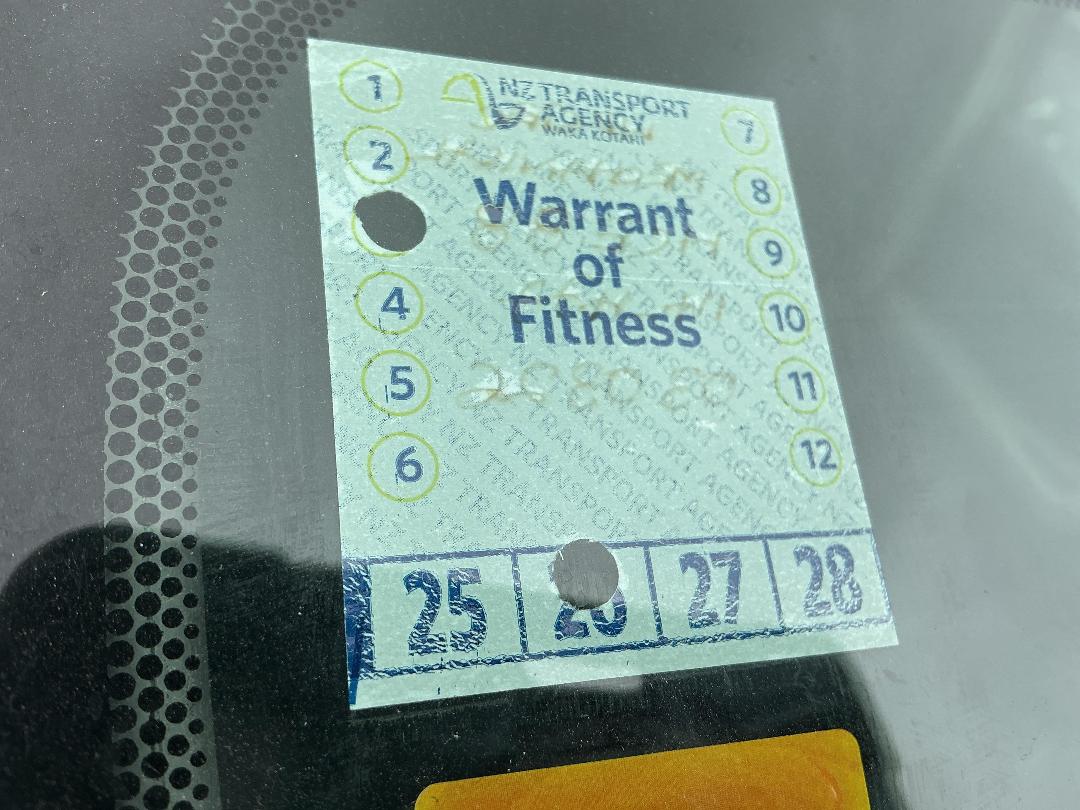 Photo '33' of Toyota Vitz Photo '33' of Toyota Vitz