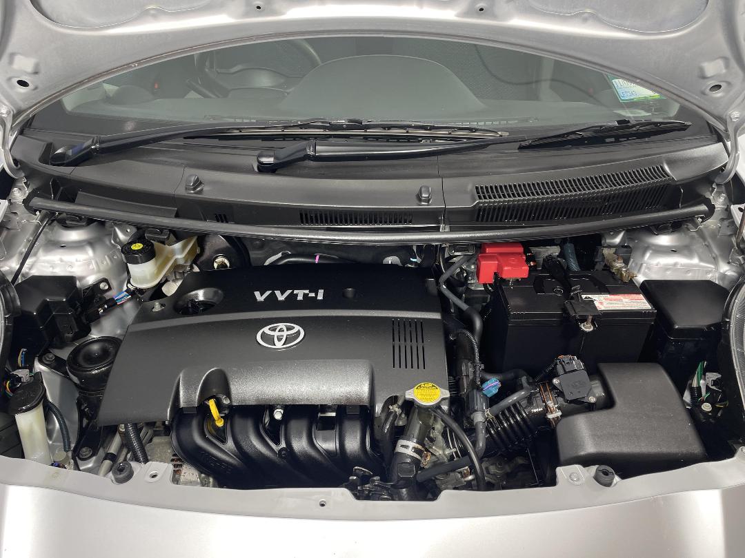 Photo '13' of Toyota Vitz