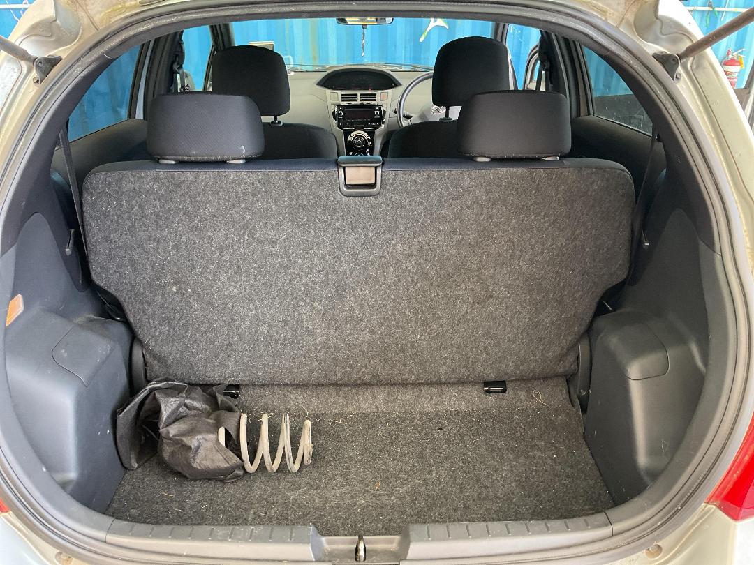 Photo '9' of Toyota Vitz RS Photo '9' of Toyota Vitz RS