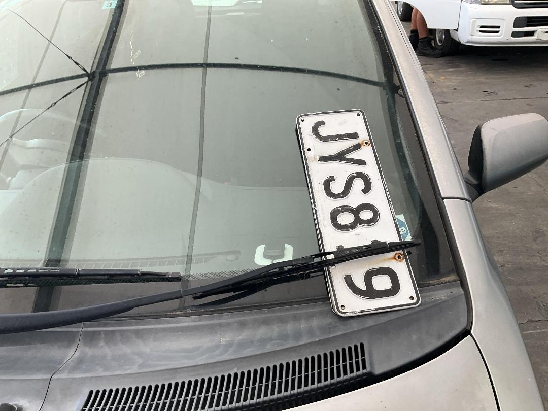 Photo '15' of Toyota Vitz RS Photo '15' of Toyota Vitz RS