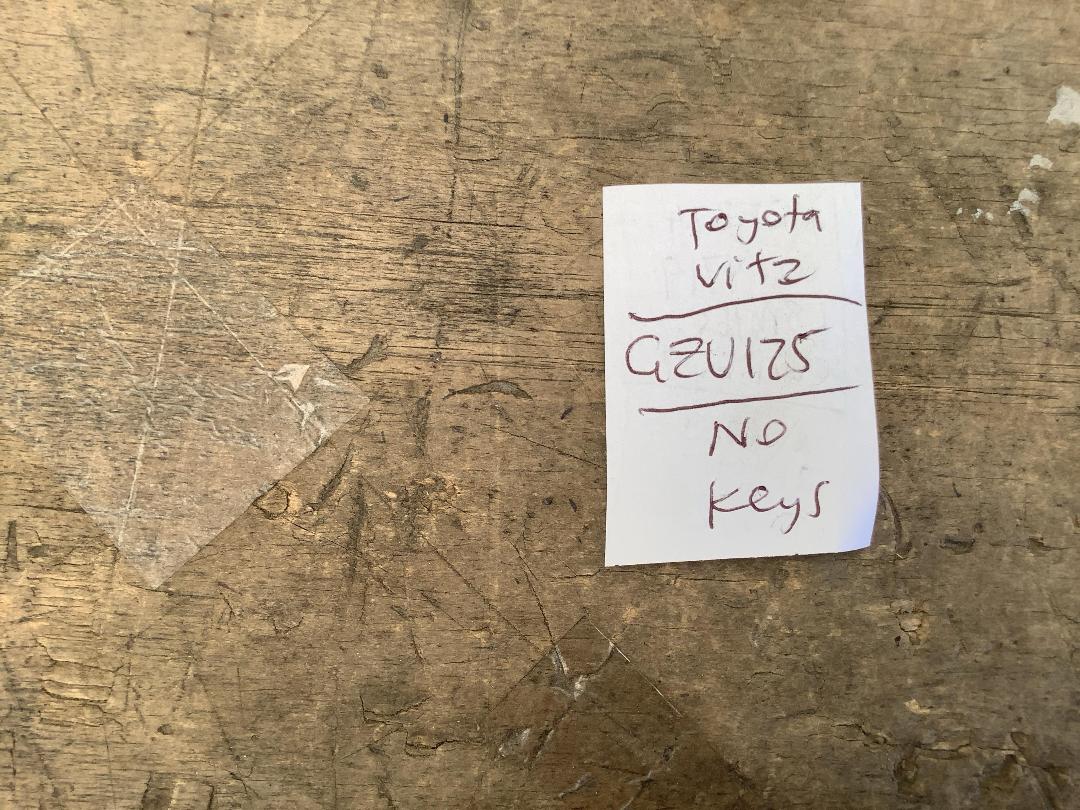 Photo '18' of Toyota Vitz Photo '18' of Toyota Vitz