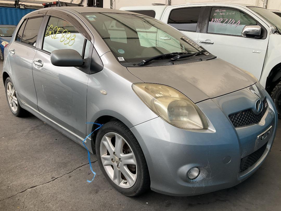 Photo '3' of Toyota Vitz RS