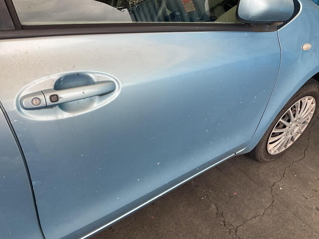 Photo '11' of Toyota Vitz