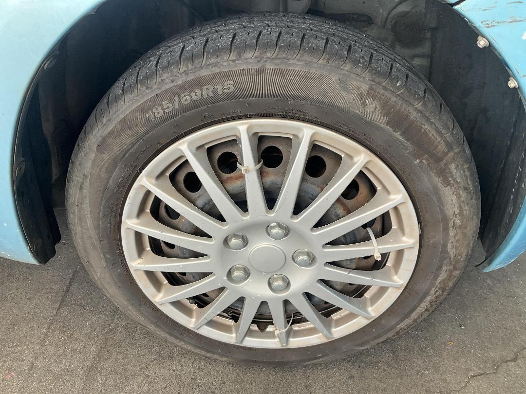 Photo '15' of Toyota Vitz