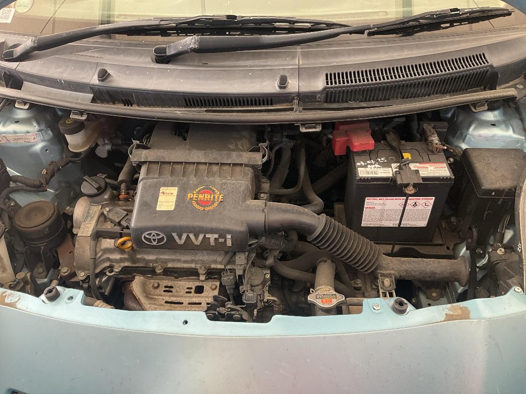 Photo '18' of Toyota Vitz