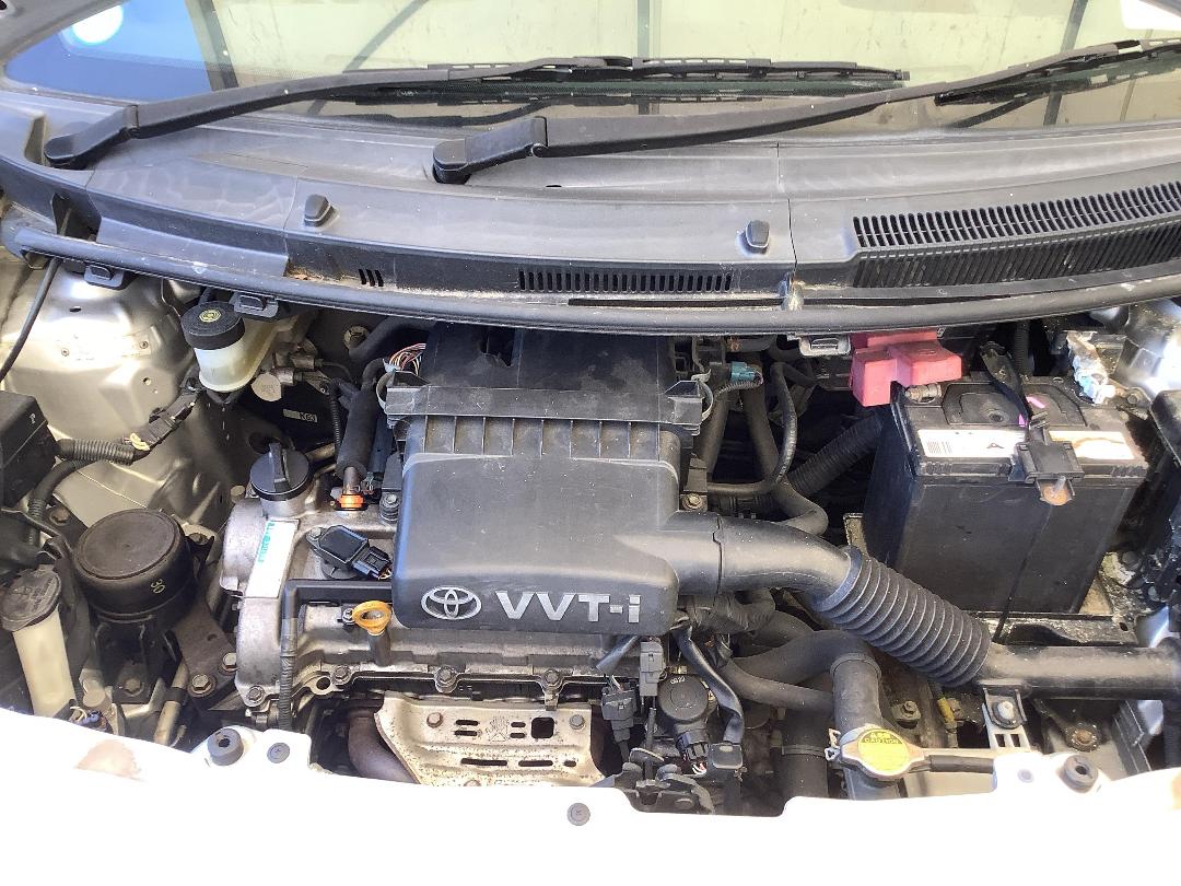 Photo '10' of Toyota Vitz Photo '10' of Toyota Vitz