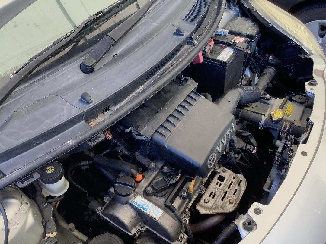 Photo '12' of Toyota Vitz Photo '12' of Toyota Vitz