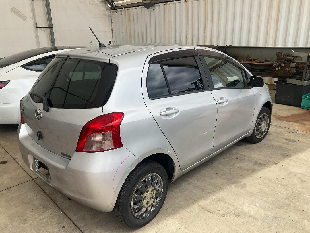 Photo '6' of Toyota Vitz Photo '6' of Toyota Vitz